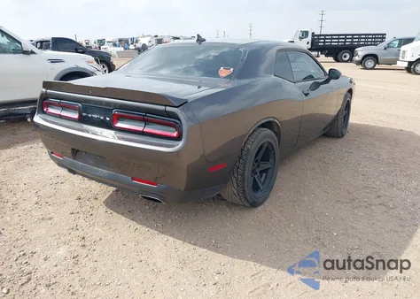 2018 Dodge Challenger Sxt z USA, uszkodzony, nr VIN 2C3CDZAG4JH116191
